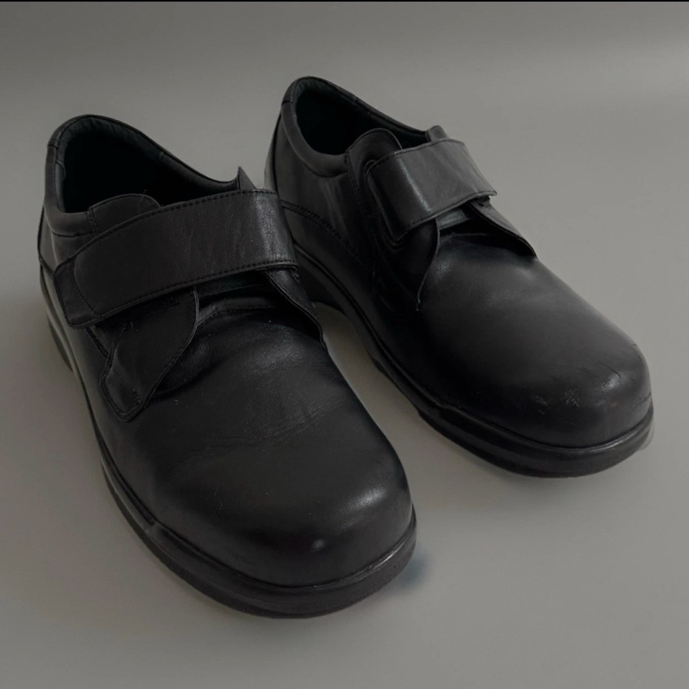 APEX Mens Black Walking Slip On Size US 11 Wide Orthopedic Strap Leather Shoes